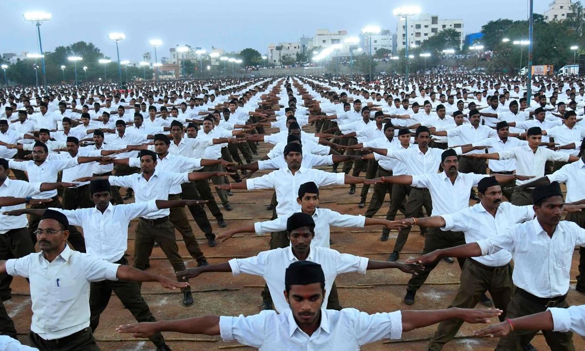 RSS members performing a synchronized exercise in an open field